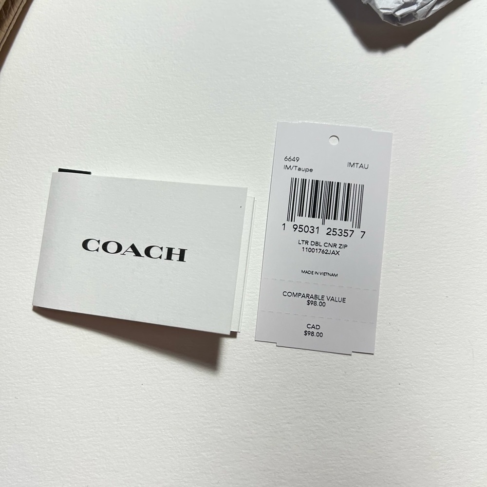 Biege Coach leather wristlet - Picture 4 of 5